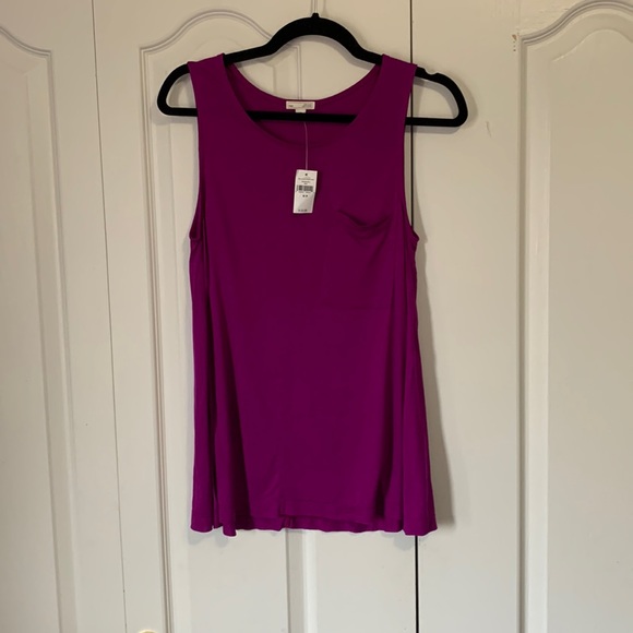Tank top from Gap never worn with tag - Picture 1 of 5